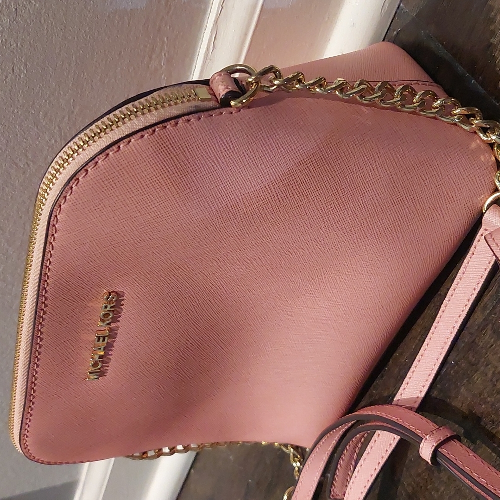 ❣️💫MARK DOWN💫❣️Michael Kors pink bag - Picture 4 of 12